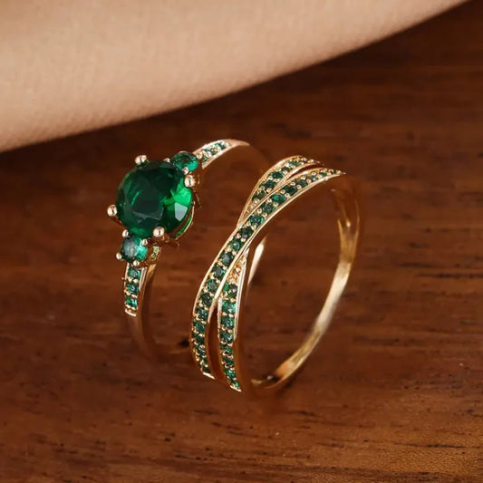 Luxurious Green Gold Rings with Timeless Charm