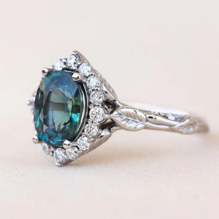 Faszinierender Vintage-Ring in strahlendem Blau